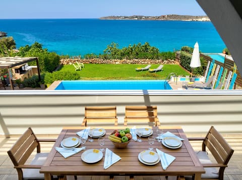 Patio, Day, Natural landscape, View (from property/room), Balcony/Terrace, Other, Dining area, Pool view, Sea view, Swimming pool