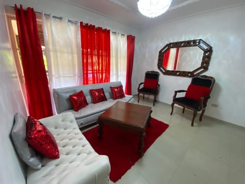 Activities, Living room, Seating area, Alcoholic drinks