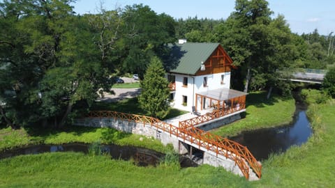 Property building, Bird's eye view, BBQ facilities, Balcony/Terrace, River view