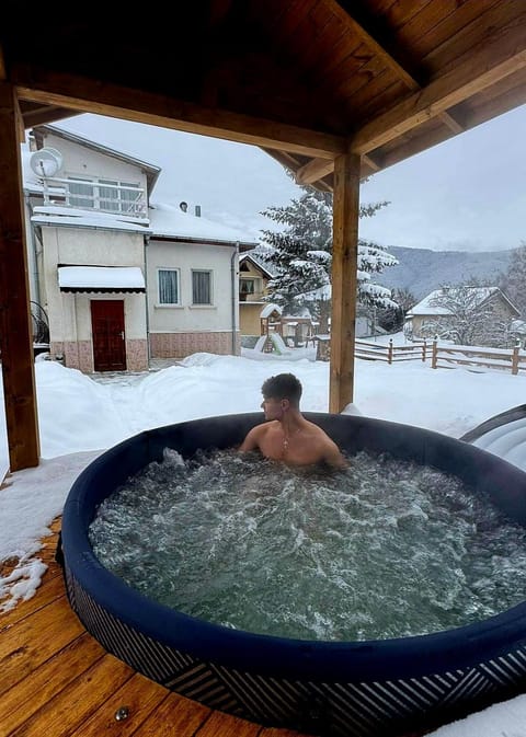 Natural landscape, Winter, Hot Tub