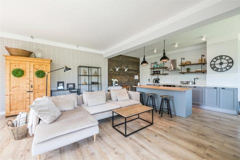 Communal lounge/ TV room, Living room