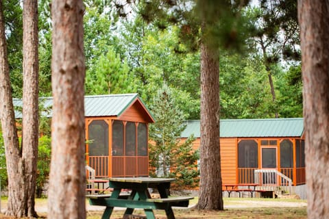 Bonanza Camping Resort Campground/ 
RV Resort in Lake Delton
