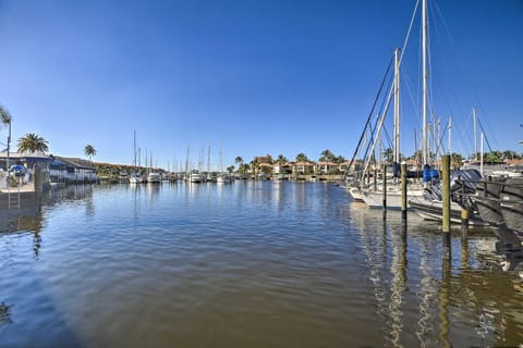 Burnt Store Marina Condo Boat, Swim, Golf! Apartment in Burnt Store Marina