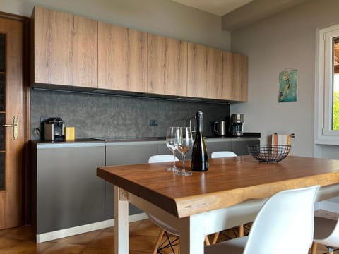 VillaTullia Ferienhaus mit Seesicht Gardasee House in Tignale