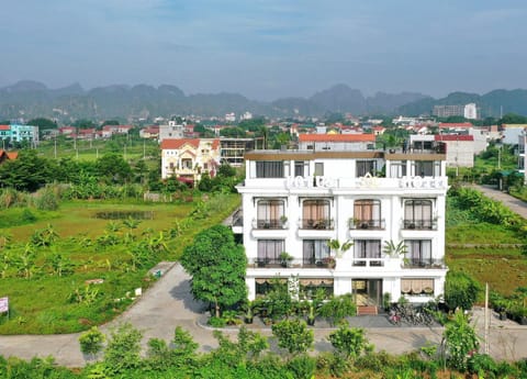 Property building, Bird's eye view