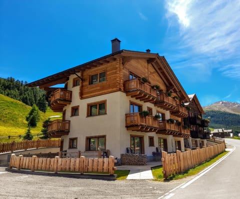 Property building, Natural landscape, Mountain view