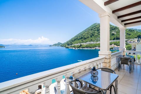 Spacious family apartment Apartment in Dubrovnik-Neretva County