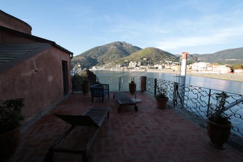 Villa La Pietra - Luxury location in Levanto, 5 Terre Apartment in Levanto