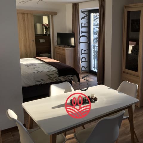 Living room, Photo of the whole room