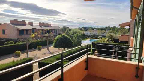 Balcony/Terrace, Garden view, Swimming pool