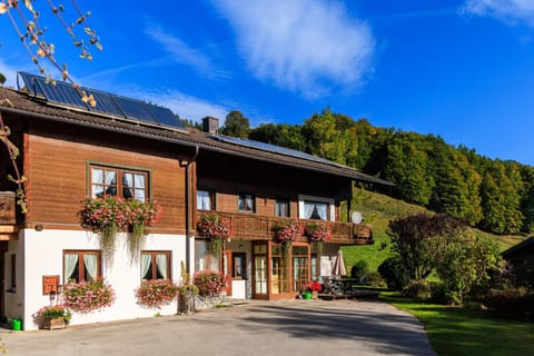 Oberaschenauer-Hof inkl. Chiemgaukarte Farm Stay in Ruhpolding