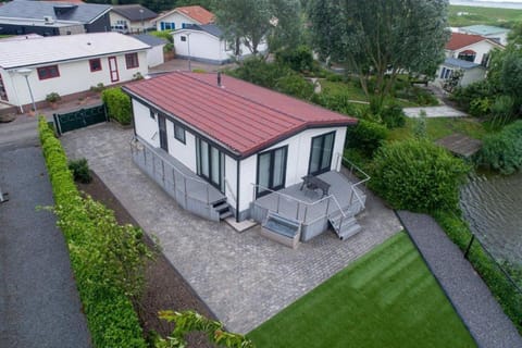 Property building, Garden view