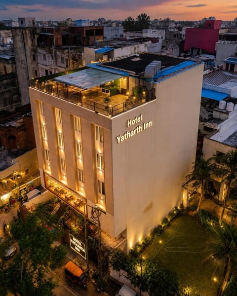 Property building, City view, Location