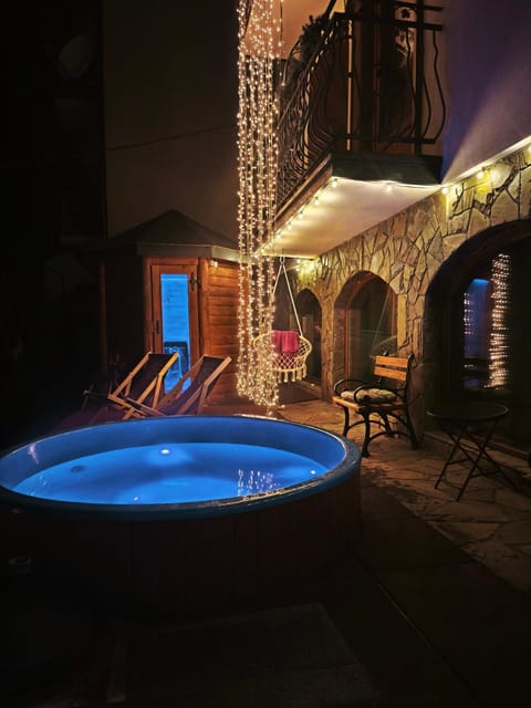 Night, Hot Tub, Sauna, sunbed