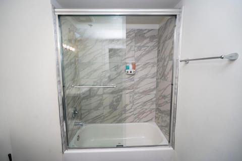 McCormick Place Modern 2BR Loft in Downtown Chicago Michigan Avenue with Optional Parking Near Soldier Field Apartment in South Loop