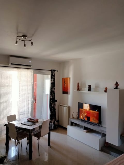 AiRPORT ALEXANDER Apartment in Genoa