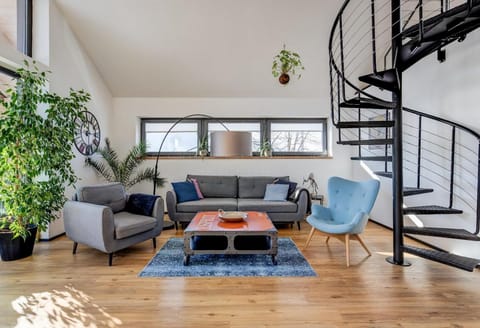 Living room, Photo of the whole room