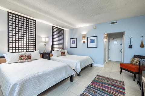 Bed, Photo of the whole room, Seating area, Bedroom