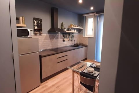 Bilocale luminoso nel cuore della città Apartment in Turin