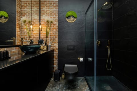 Shower, Toilet, Bathroom