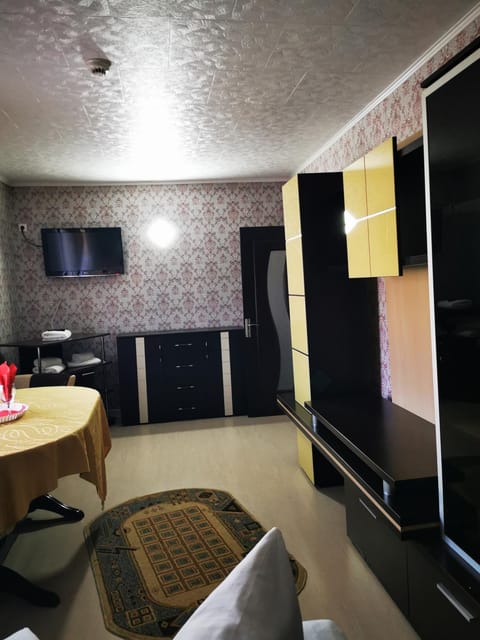 TV and multimedia, Dining area