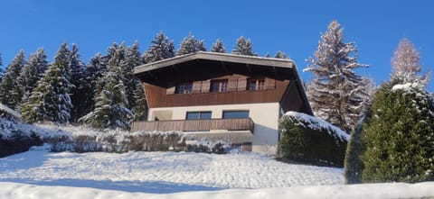 Chalet familial à Megève, vue sur le village Chalet in Megève