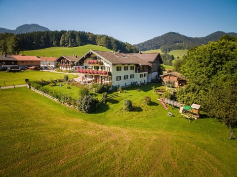 Schneider-Hof inkl. Chiemgaukarte Farm Stay in Ruhpolding