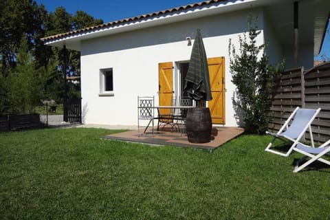 Patio, sunbed