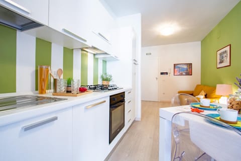 Kitchen or kitchenette, Living room