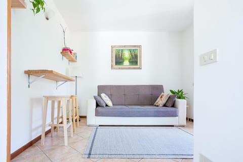 Balcony/Terrace, Living room, Seating area, Garden view