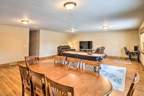 Columbia Falls Private Retreat Pool Table and Deck! House in Columbia Falls