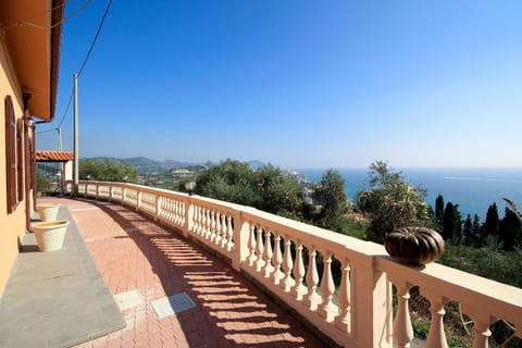 Nearby landmark, Natural landscape, View (from property/room), Balcony/Terrace, Sea view
