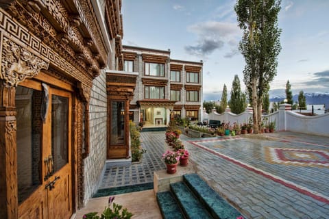 Property building, Garden, Garden view