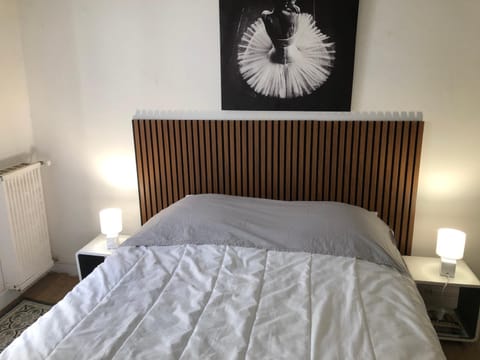 Appart Hôtel Le Victor Hugo 3 G sa pizza offerte Apartment in Aurillac