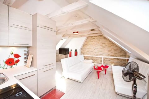 Dwupoziomowy Stylowy Apartament Przy Centrum Gdyni, Niedaleko Morza Apartment in Pomeranian Voivodeship