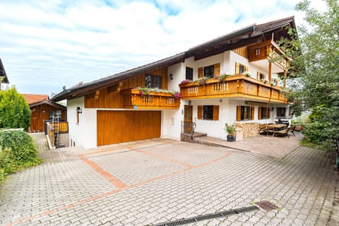 Ferienwohnungen Dananic Apartment in Berchtesgadener Land