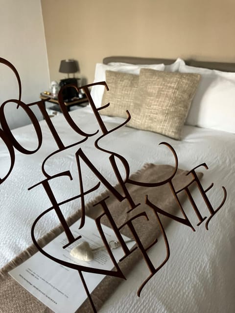 Property building, Bed, Coffee/tea facilities, Bedroom