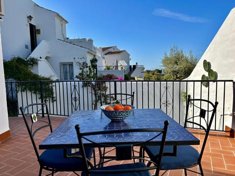 Patio, View (from property/room), Balcony/Terrace