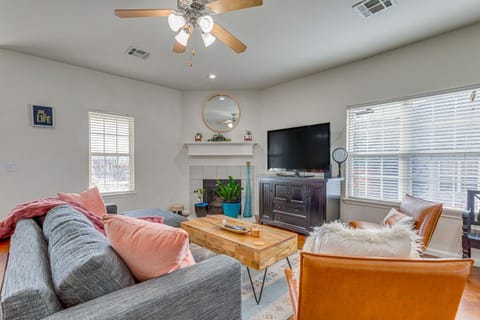 Private Patio and Yard Home By Tinker and Hospitals! House in Oklahoma City