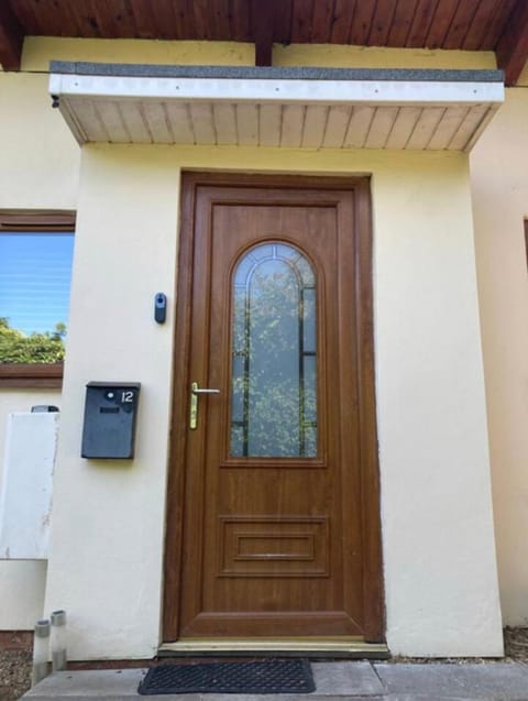 CV225AA 1 Bedroom-Near Rugby School-Ground Floor-WiFi-Self Check In Apartment in Rugby