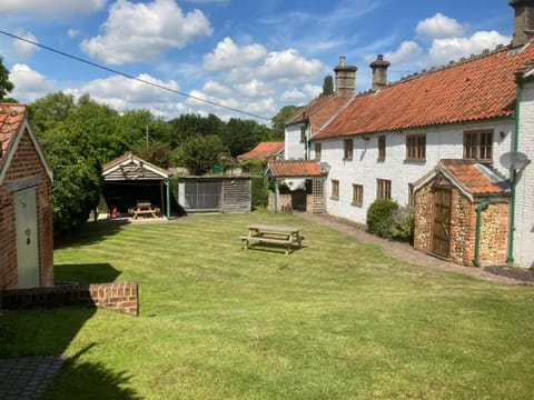 Property building, Garden, Garden view