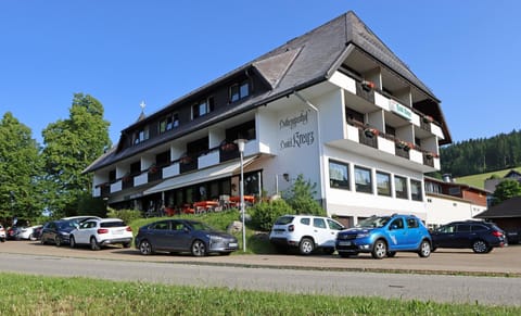 Property building, Restaurant/places to eat