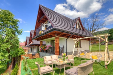 Property building, BBQ facilities, Garden
