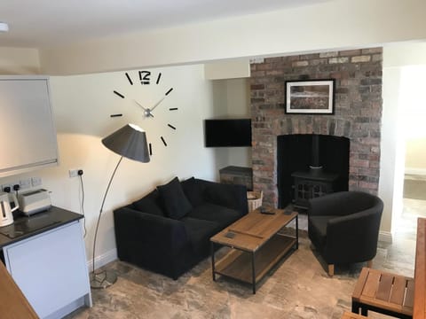 Bettws Hall Accommodation House in Wales