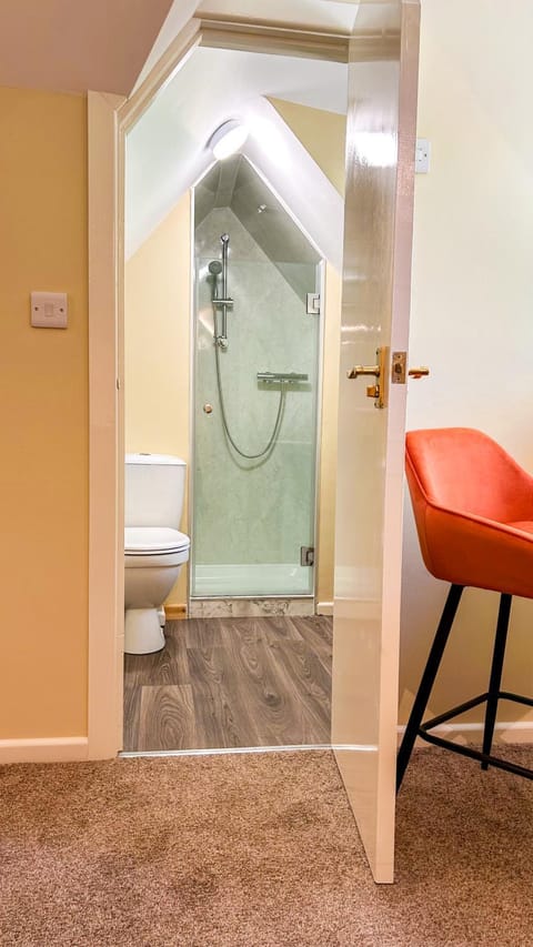 Bettws Hall Accommodation House in Wales