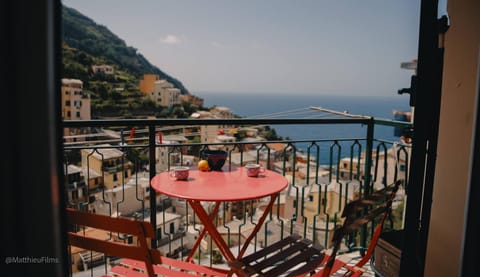 Nearby landmark, Natural landscape, Balcony/Terrace, Living room, Dining area, Sea view, kitchen