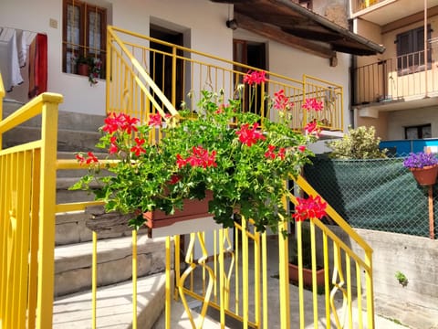 Property building, Balcony/Terrace