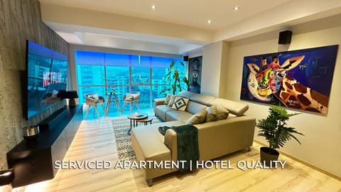 Communal lounge/ TV room, Living room, Seating area, Evening entertainment