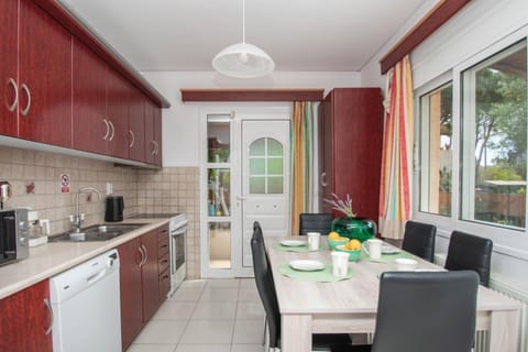 Coffee/tea facilities, Kitchen or kitchenette, pet friendly