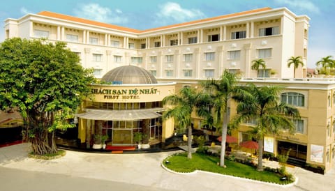 Property building, Facade/entrance